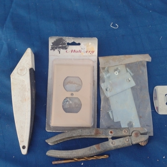 Mulberry Hardware Set with Tools - Picture 1 of 3
